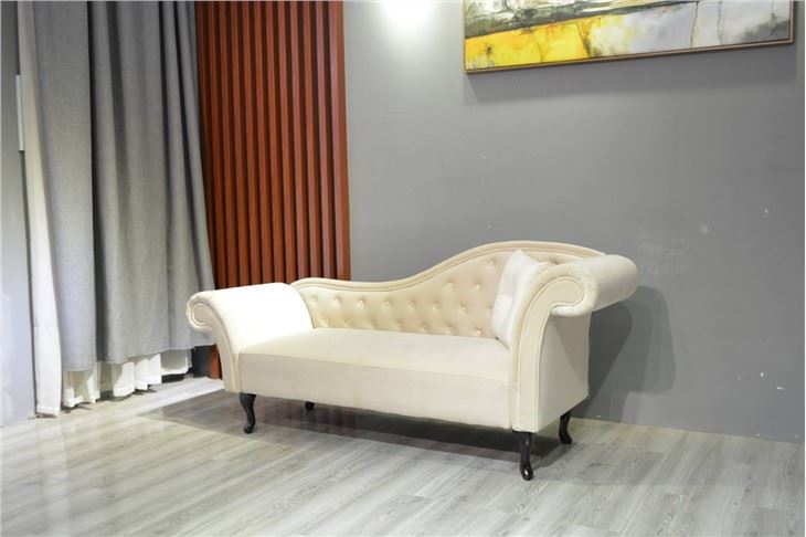 White Velvet Tufted Chaise 4